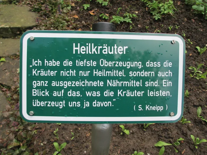 Zitat zu Heilkräutern am Zitatenweg